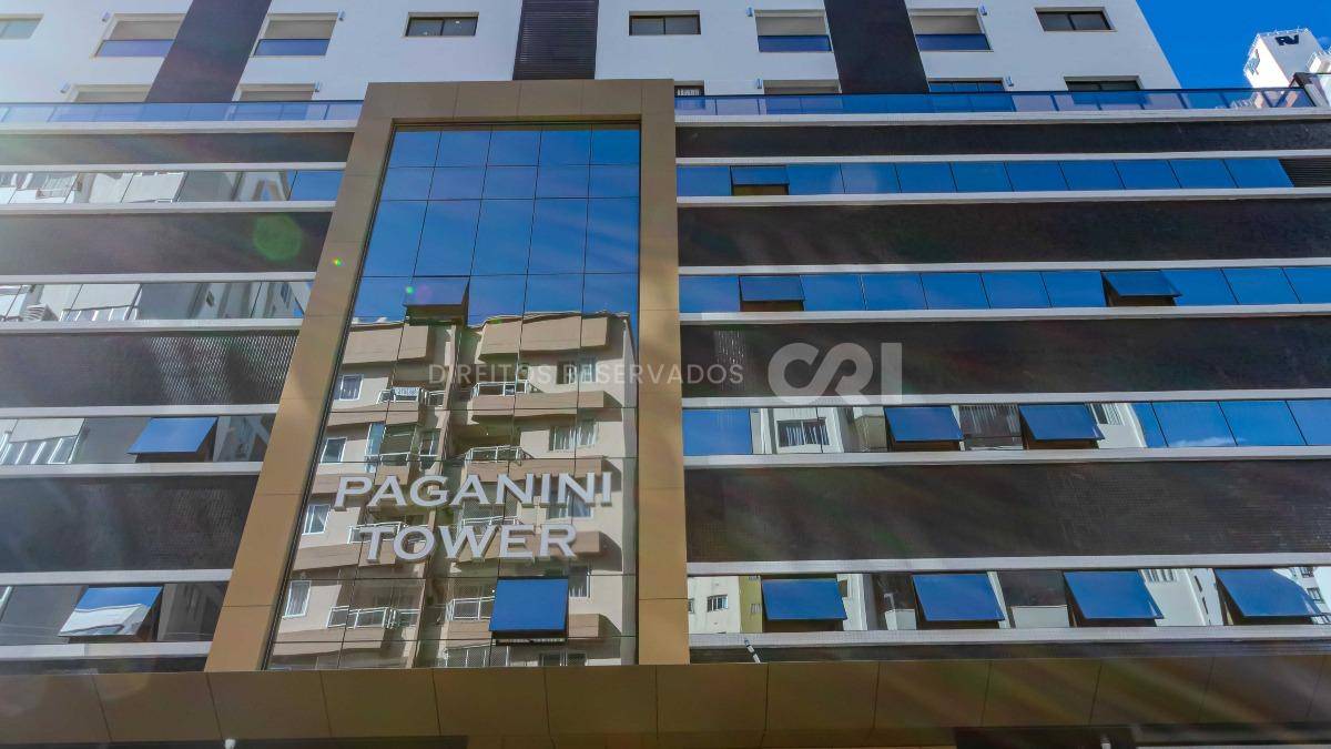 Apartamento com 4 suítes no Paganini Tower no Centro de Balneário Camboriú