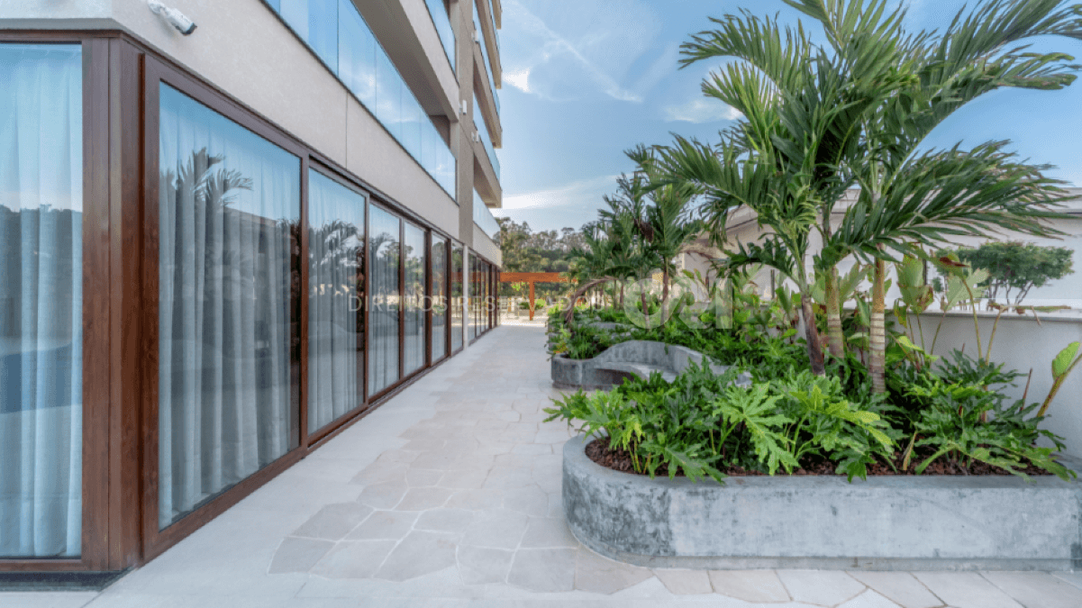 Apartamento com 3 Dormitórios no Torres da Brava na Praia Brava em Itajaí