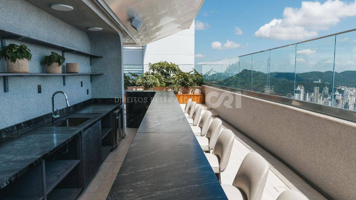 Apartamento no Edifício Vitra by Pininfarina com 04 Suítes no Centro em Balneário Camboriú
