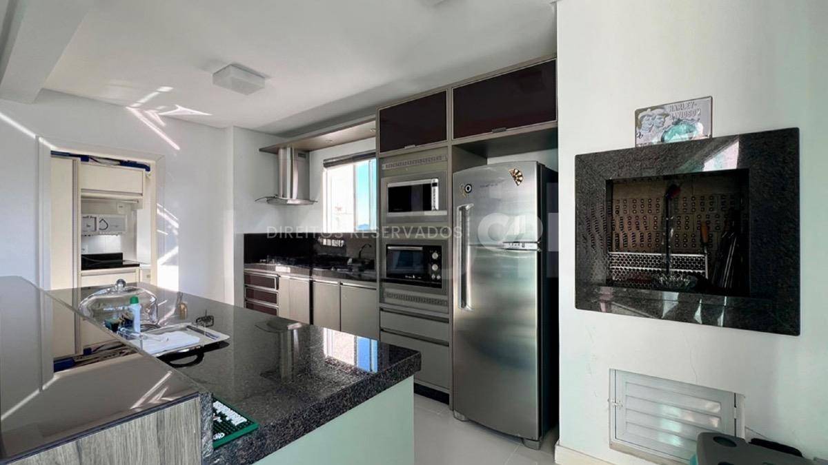 Apartamento com 3 Quartos no Edifício Gran Torino, Centro de Balneário Camboriú