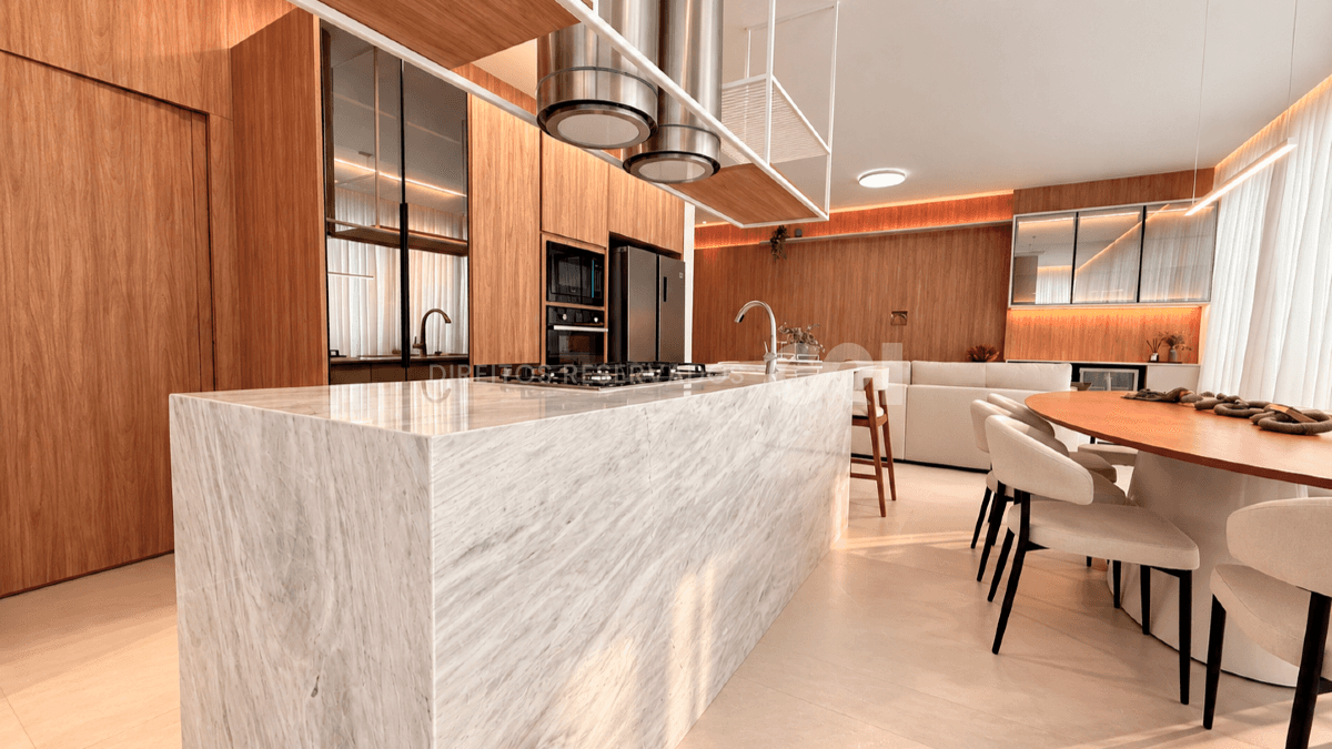 Apartamento Mobiliado com 3 Suítes no Brava Aikon na Praia Brava em Itajaí