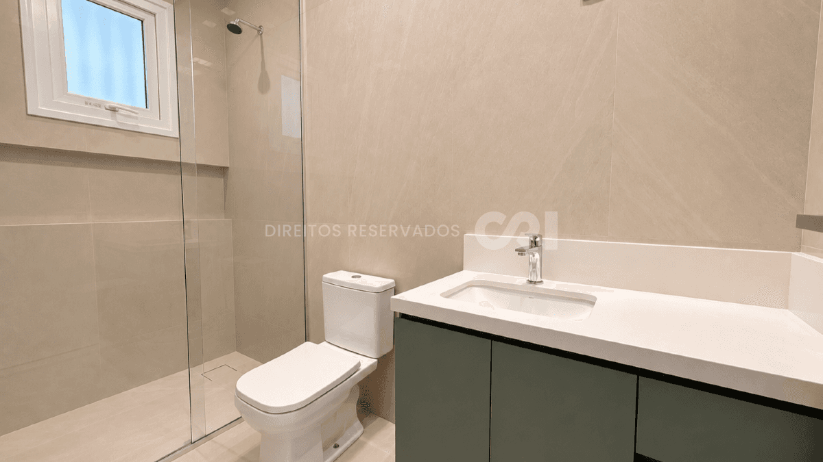 Apartamento Mobiliado com 3 Suítes no Brava Aikon na Praia Brava em Itajaí