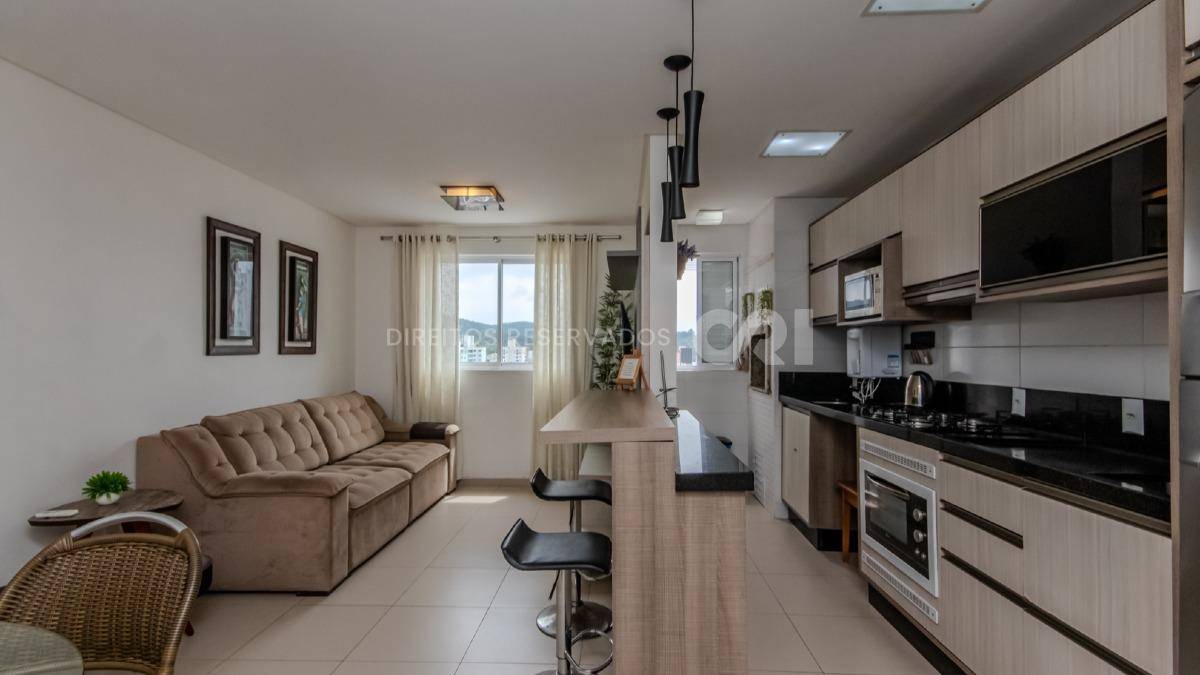 Apartamento Mobiliado com 2 Quartos no Residencial Varekai, Nações, Balneário Camboriú