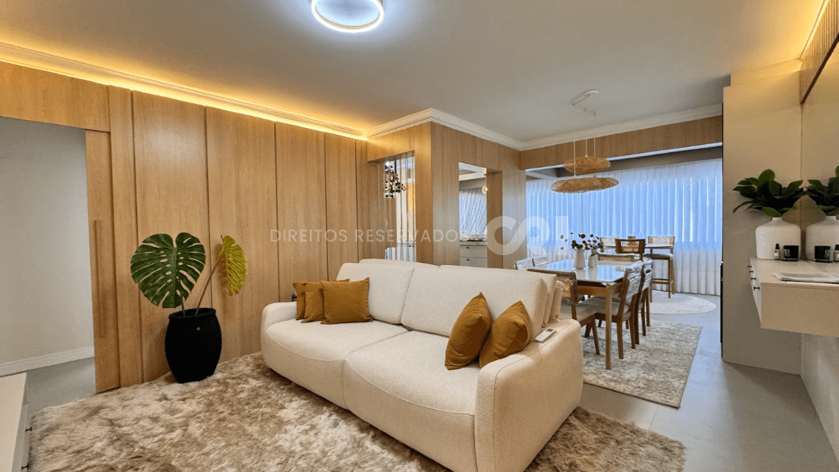 Apartamento Mobiliado com 3 Quartos no Edifício Costa do Sol, Centro de Balneário Camboriú