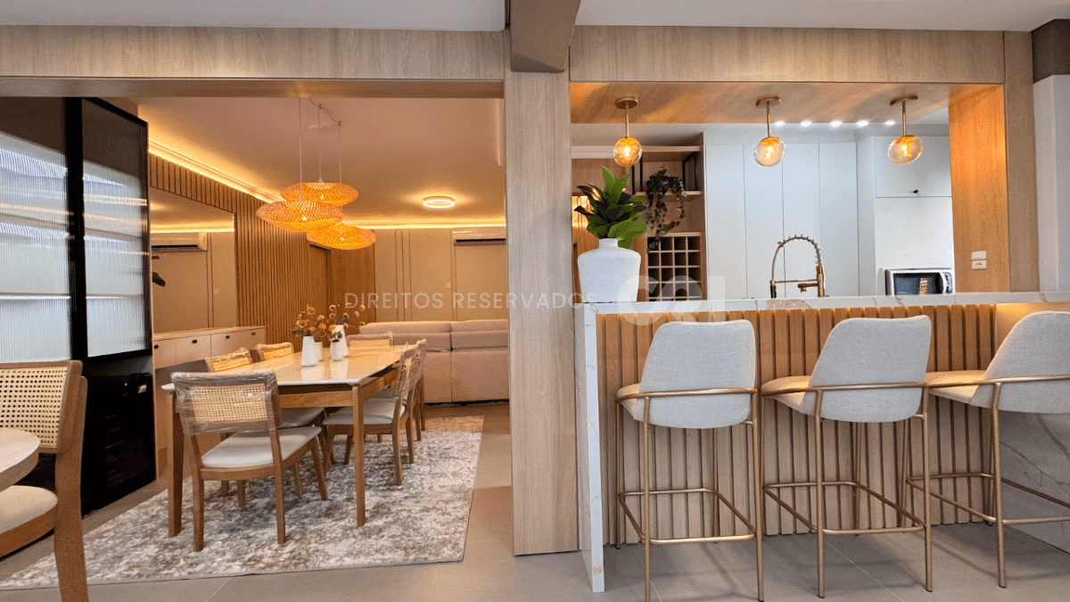 Apartamento Mobiliado com 3 Quartos no Edifício Costa do Sol, Centro de Balneário Camboriú
