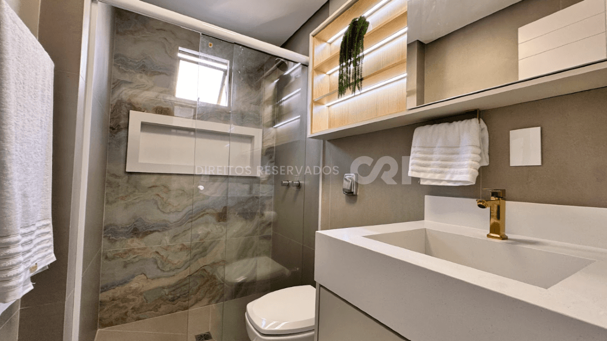 Apartamento Mobiliado com 3 Quartos no Edifício Costa do Sol, Centro de Balneário Camboriú