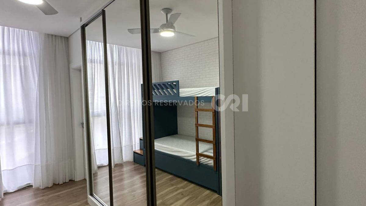 Apartamento com 3 Suítes no Marina View Residence no Canto da Praia em Itapema