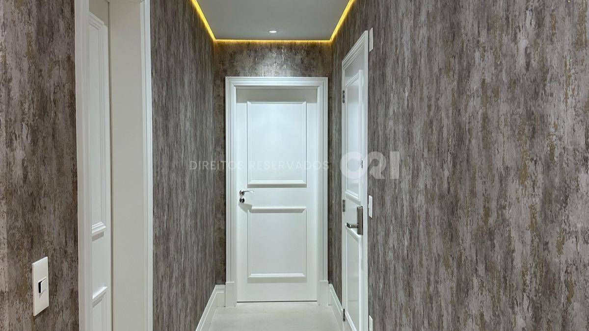 Apartamento com 3 Suítes no Marina View Residence no Canto da Praia em Itapema