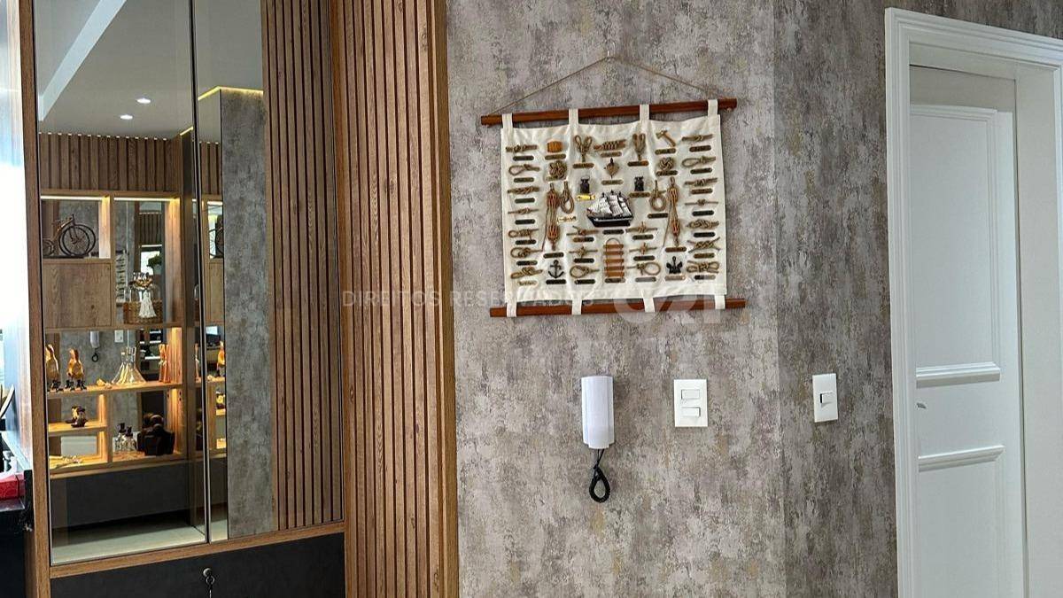 Apartamento com 3 Suítes no Marina View Residence no Canto da Praia em Itapema