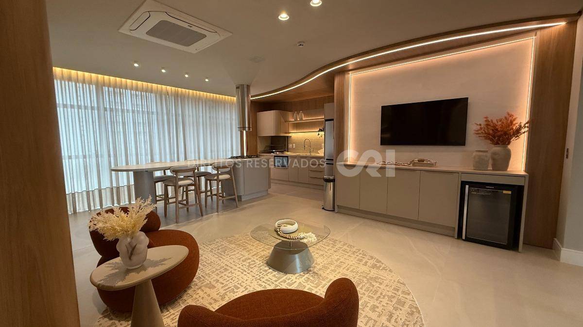 Apartamento com 3 Suítes no Ilhas Fiji Residence, Centro de Balneário Camboriú