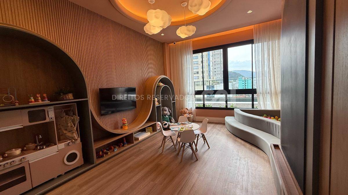 Apartamento com 3 Suítes no Ilhas Fiji Residence, Centro de Balneário Camboriú