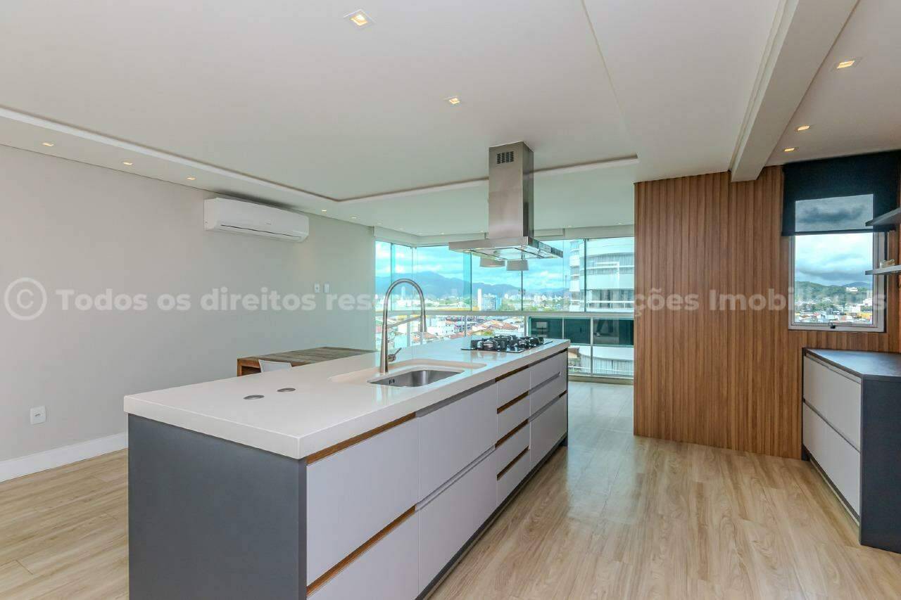 Foto do imóvel Apartamento mobiliado no Edifício Jardim Atlântica – 132m² e 4 vagas em Balneário Camboriú
