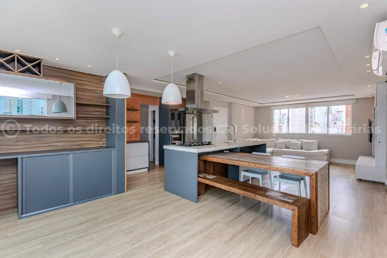Foto do imóvel Apartamento mobiliado no Edifício Jardim Atlântica – 132m² e 4 vagas em Balneário Camboriú