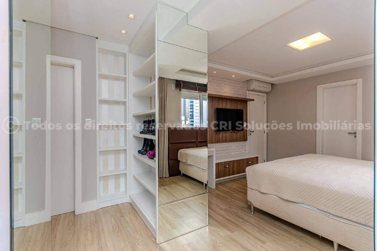 Foto do imóvel Apartamento mobiliado no Edifício Jardim Atlântica – 132m² e 4 vagas em Balneário Camboriú