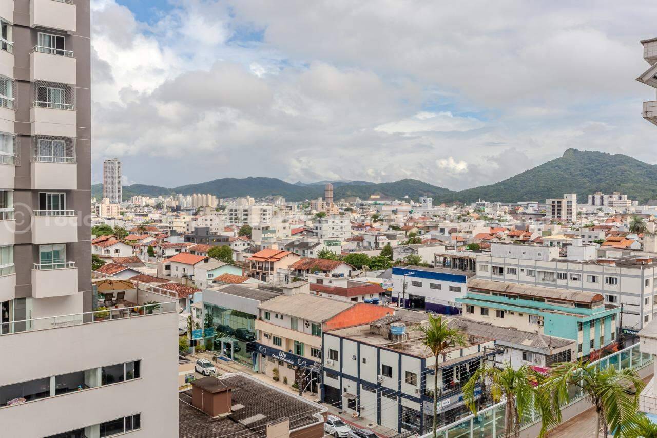 Foto do imóvel Apartamento mobiliado no Edifício Jardim Atlântica – 132m² e 4 vagas em Balneário Camboriú