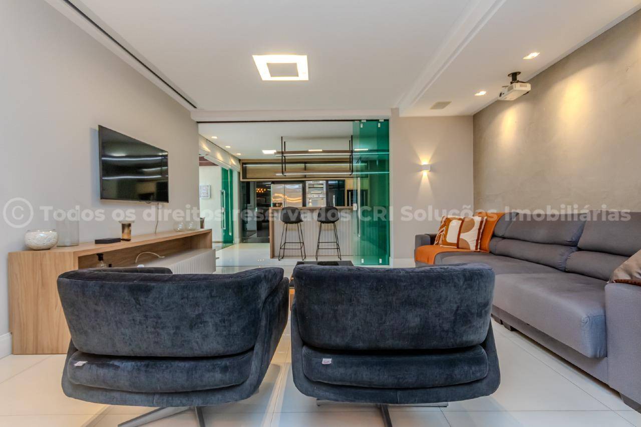 Foto do imóvel Apartamento com 3 Dormitórios no Chateau de Versailles no Centro de Balneário Camboriú