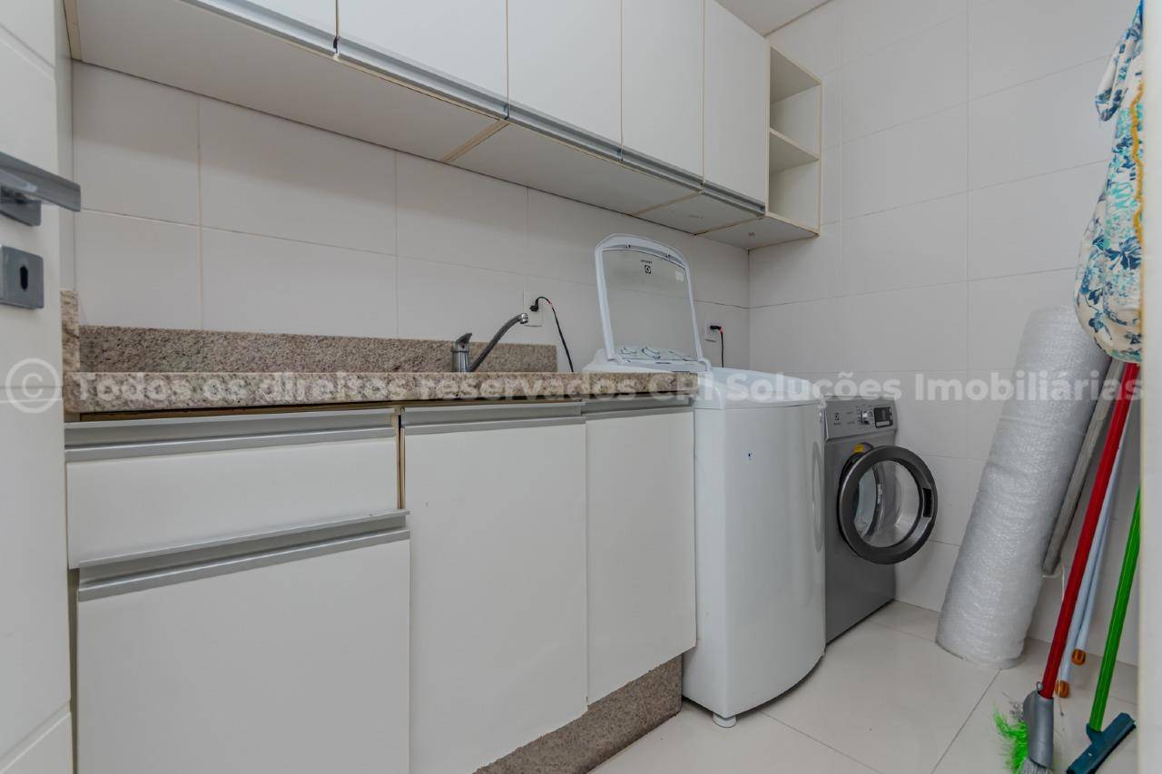Foto do imóvel Apartamento com 3 Dormitórios no Chateau de Versailles no Centro de Balneário Camboriú