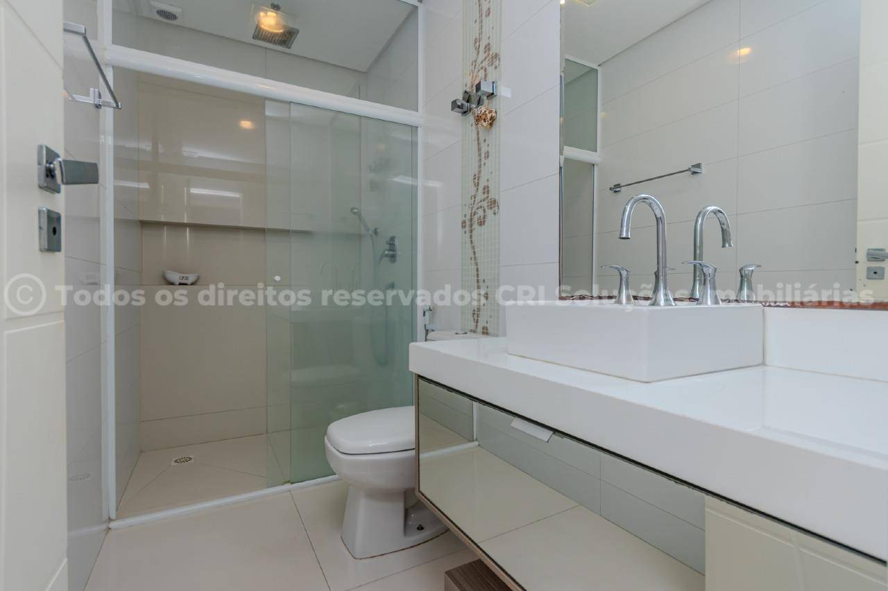 Foto do imóvel Apartamento com 3 Dormitórios no Chateau de Versailles no Centro de Balneário Camboriú