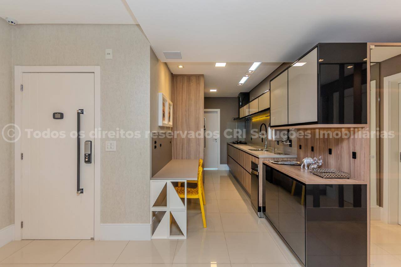 Foto do imóvel Apartamento Mobiliado á venda com 03 Suítes no Edifício Império das Ondas em Balneário Camboriú