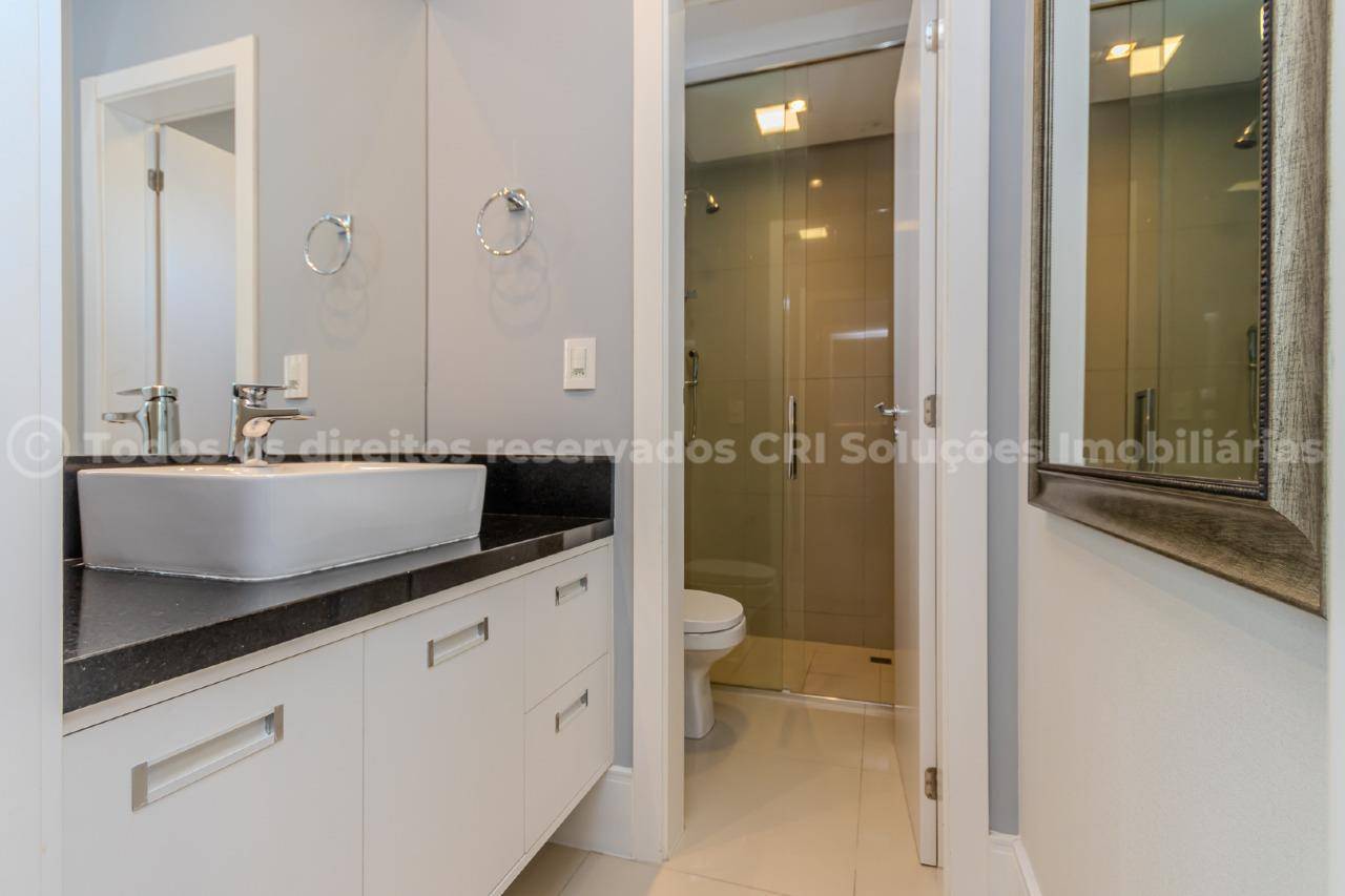 Foto do imóvel Apartamento Mobiliado á venda com 03 Suítes no Edifício Império das Ondas em Balneário Camboriú