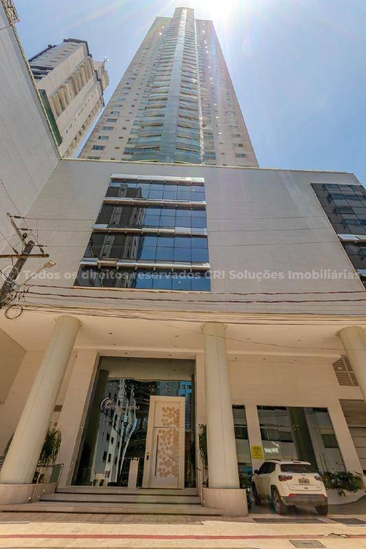 Foto do imóvel Apartamento Mobiliado á venda com 03 Suítes no Edifício Império das Ondas em Balneário Camboriú