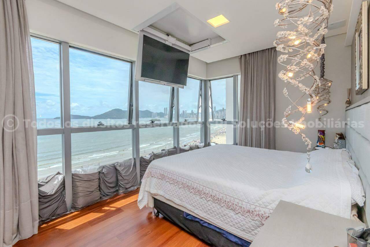Foto do imóvel Apartamento Vista mar á venda com 04 suítes no Edifício Splendido em Balneário Camboriú