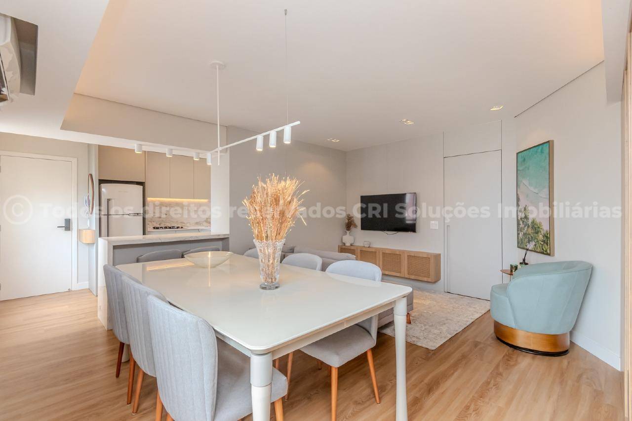 Foto do imóvel Apartamento 3 dormitórios no Edifício Pietro Zanella na Avenida Atlântica Balneário Camboriú