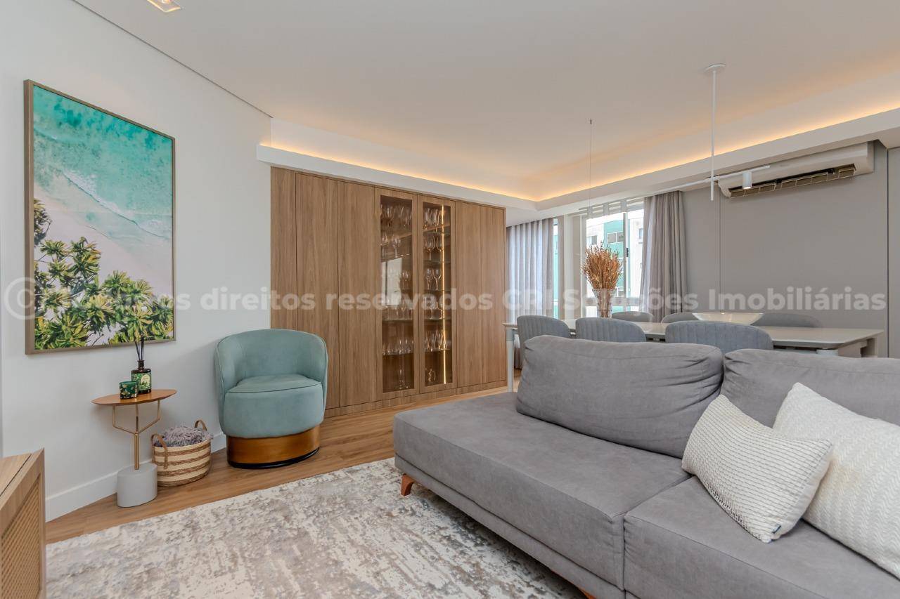 Foto do imóvel Apartamento 3 dormitórios no Edifício Pietro Zanella na Avenida Atlântica Balneário Camboriú