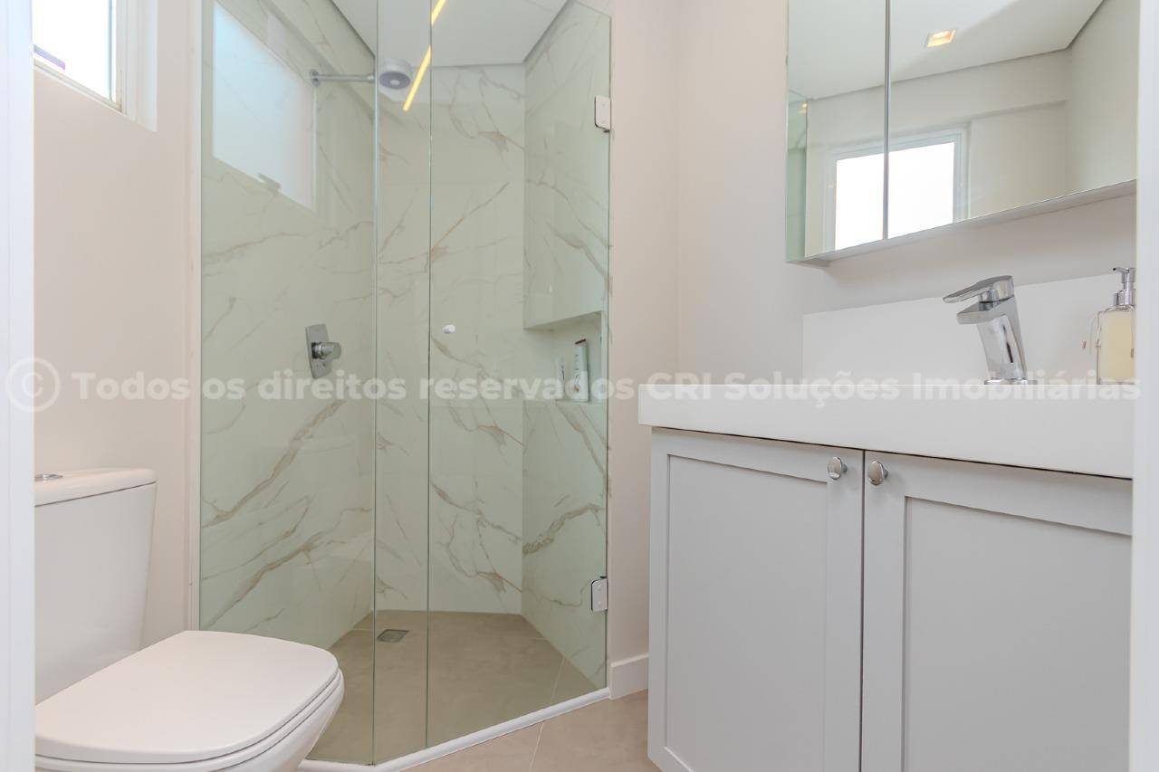 Foto do imóvel Apartamento 3 dormitórios no Edifício Pietro Zanella na Avenida Atlântica Balneário Camboriú