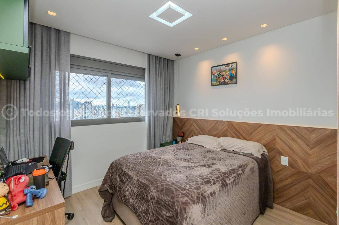 Foto do imóvel Apartamento 4 Suítes no Edifício Royal Tower Balneário Camboriú