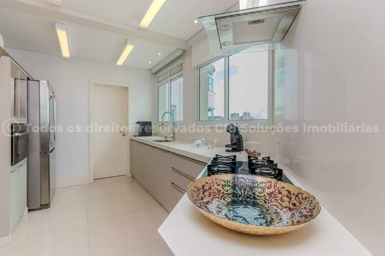 Foto do imóvel Cobertura Duplex com 3 Suítes à Venda no Brava Beach Aroeira na Praia Brava em Itajaí