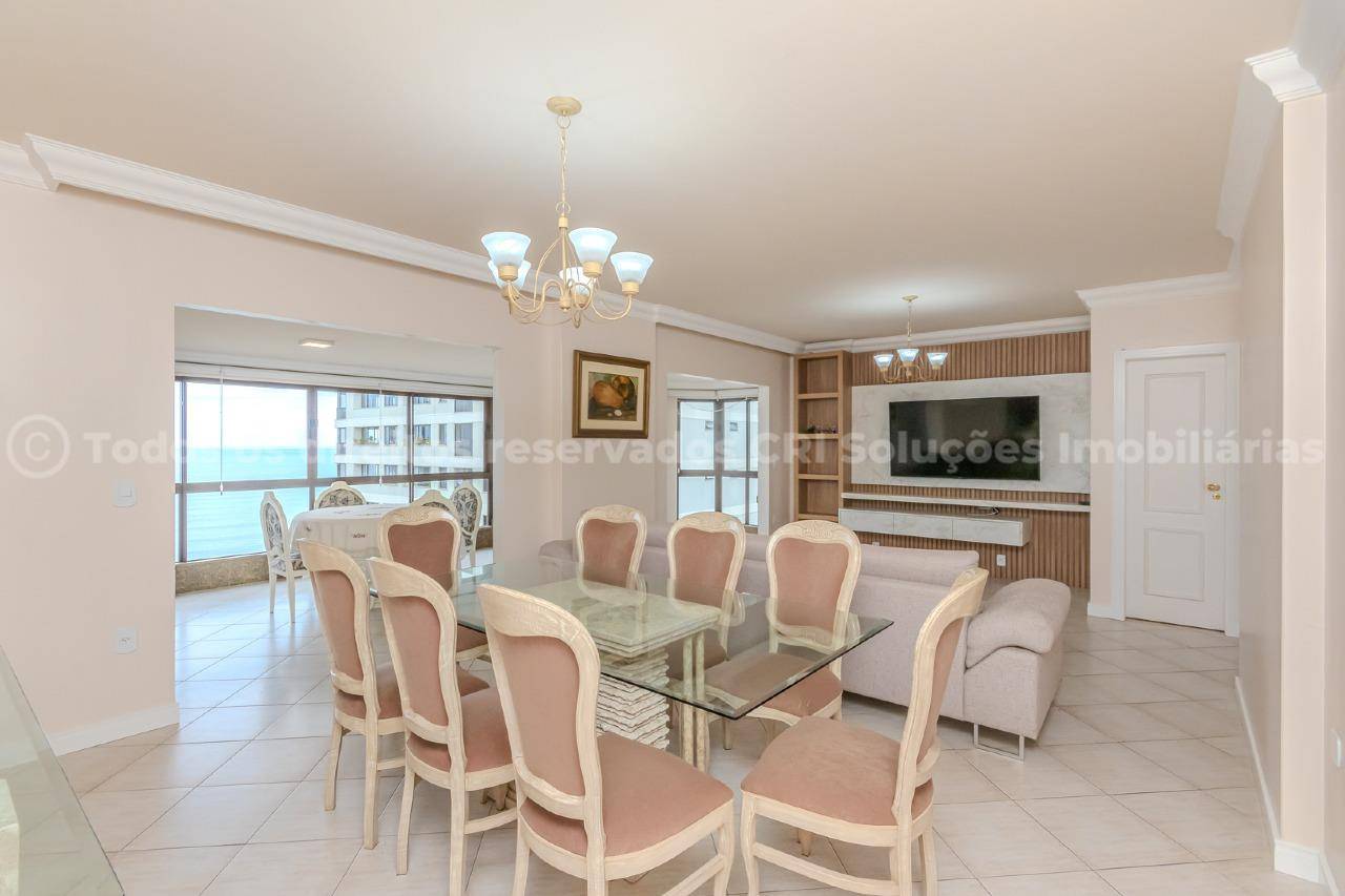 Foto do imóvel Apartamento Vista Mar Mobiliado á venda com 04 dormitórios no Edifício Solar Grimaldi em Balneário Camboriú