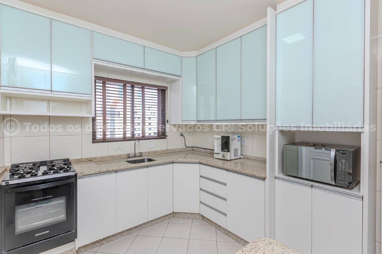 Foto do imóvel Apartamento Vista Mar Mobiliado á venda com 04 dormitórios no Edifício Solar Grimaldi em Balneário Camboriú