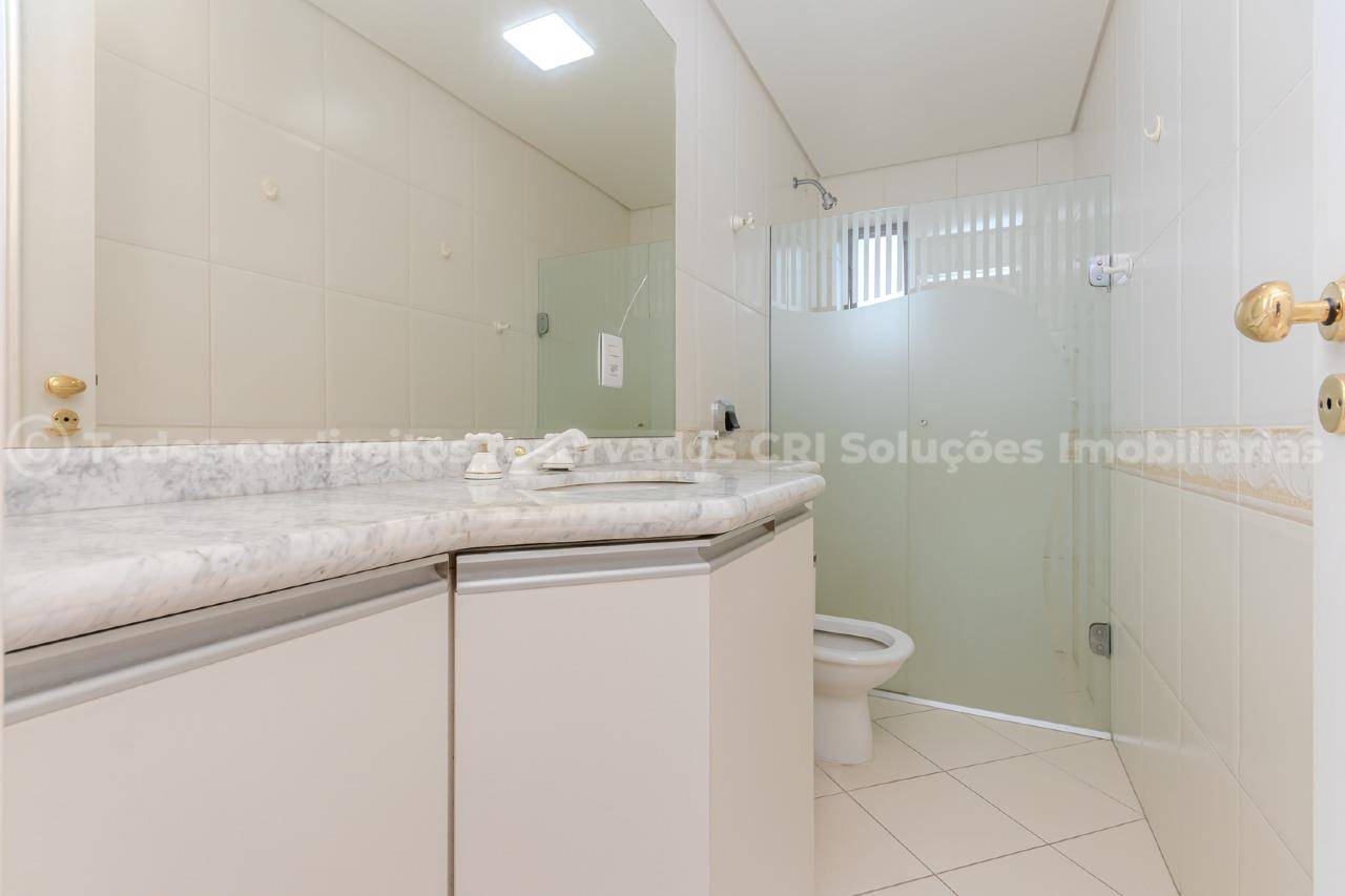 Foto do imóvel Apartamento Vista Mar Mobiliado á venda com 04 dormitórios no Edifício Solar Grimaldi em Balneário Camboriú