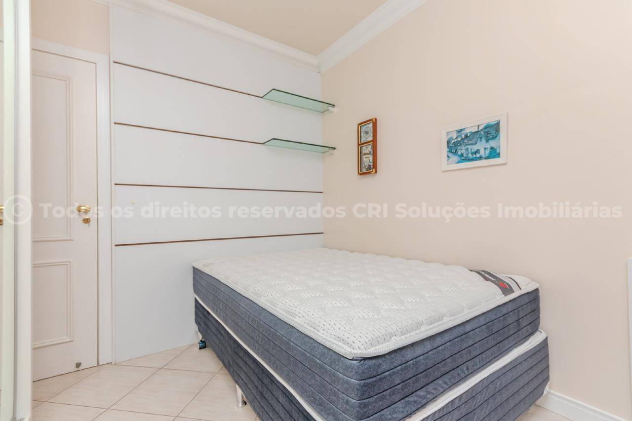 Foto do imóvel Apartamento Vista Mar Mobiliado á venda com 04 dormitórios no Edifício Solar Grimaldi em Balneário Camboriú