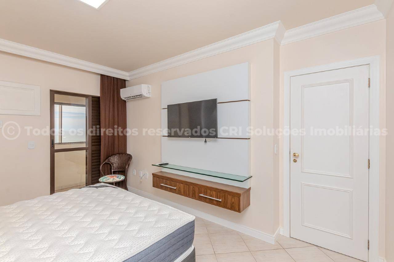 Foto do imóvel Apartamento Vista Mar Mobiliado á venda com 04 dormitórios no Edifício Solar Grimaldi em Balneário Camboriú