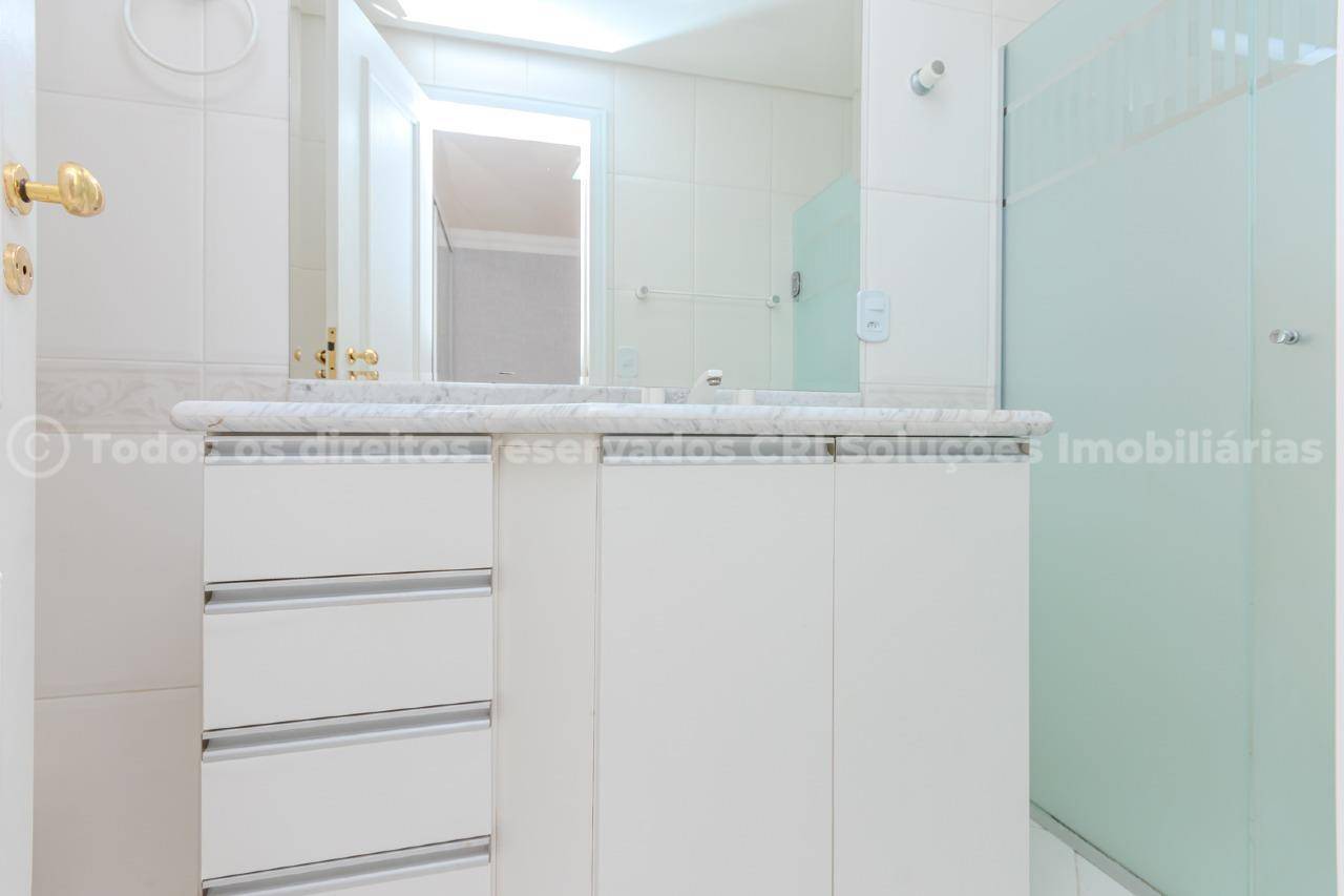 Foto do imóvel Apartamento Vista Mar Mobiliado á venda com 04 dormitórios no Edifício Solar Grimaldi em Balneário Camboriú