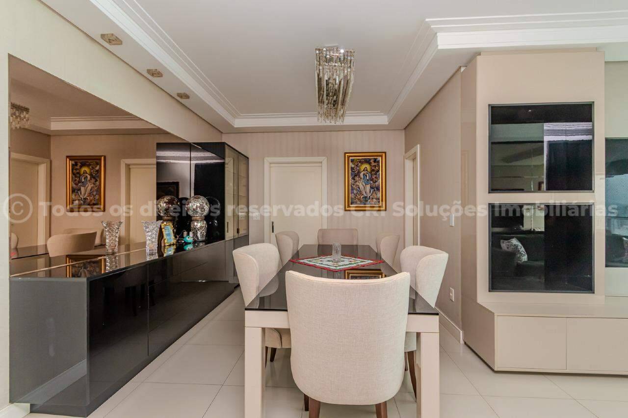 Foto do imóvel Apartamento Mobiliado com 04 dormitórios á venda no Villa Serena com Vista Mar em Balneário Camboriú 