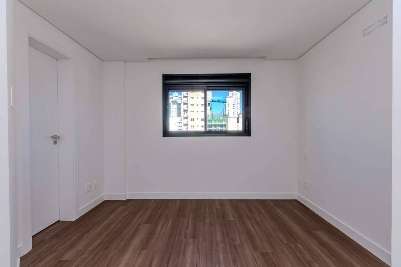 Foto do imóvel Apartamento no Edifício Marabella Tower em Balneário Camboriú – 112m², 3 dormitórios e lazer completo