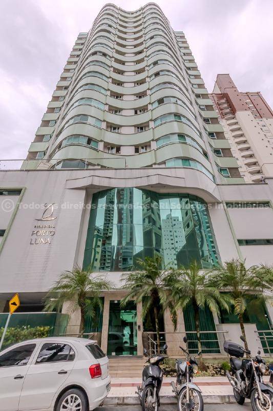 Foto do imóvel Apartamento 2 suítes no Residencial Porto Luna em Balneário Camboriú – 95m² mobiliado