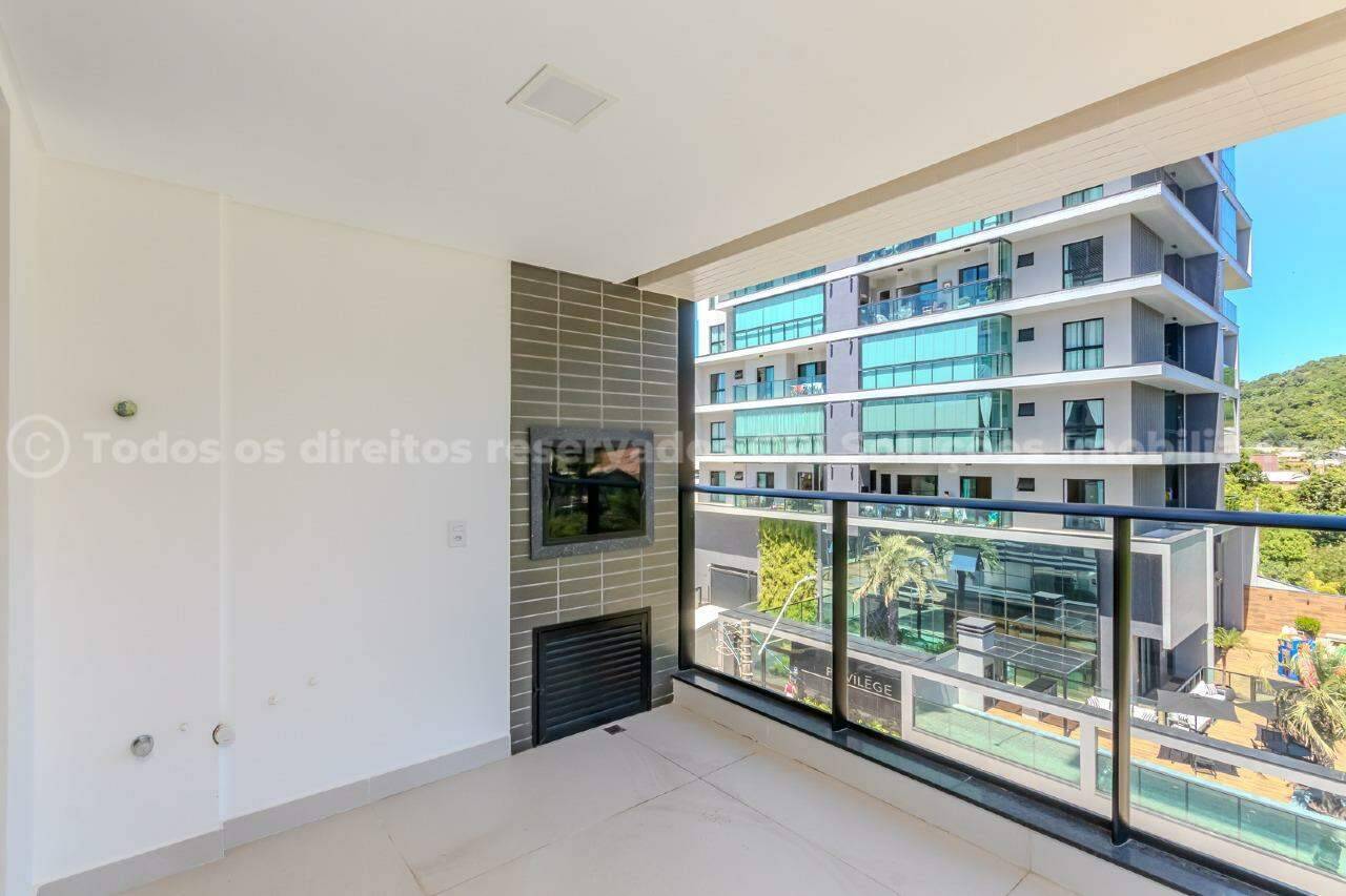 Foto do imóvel Apartamento com 2 Suítes à Venda no Edifício Saint Antoine na Praia Brava em Itajaí