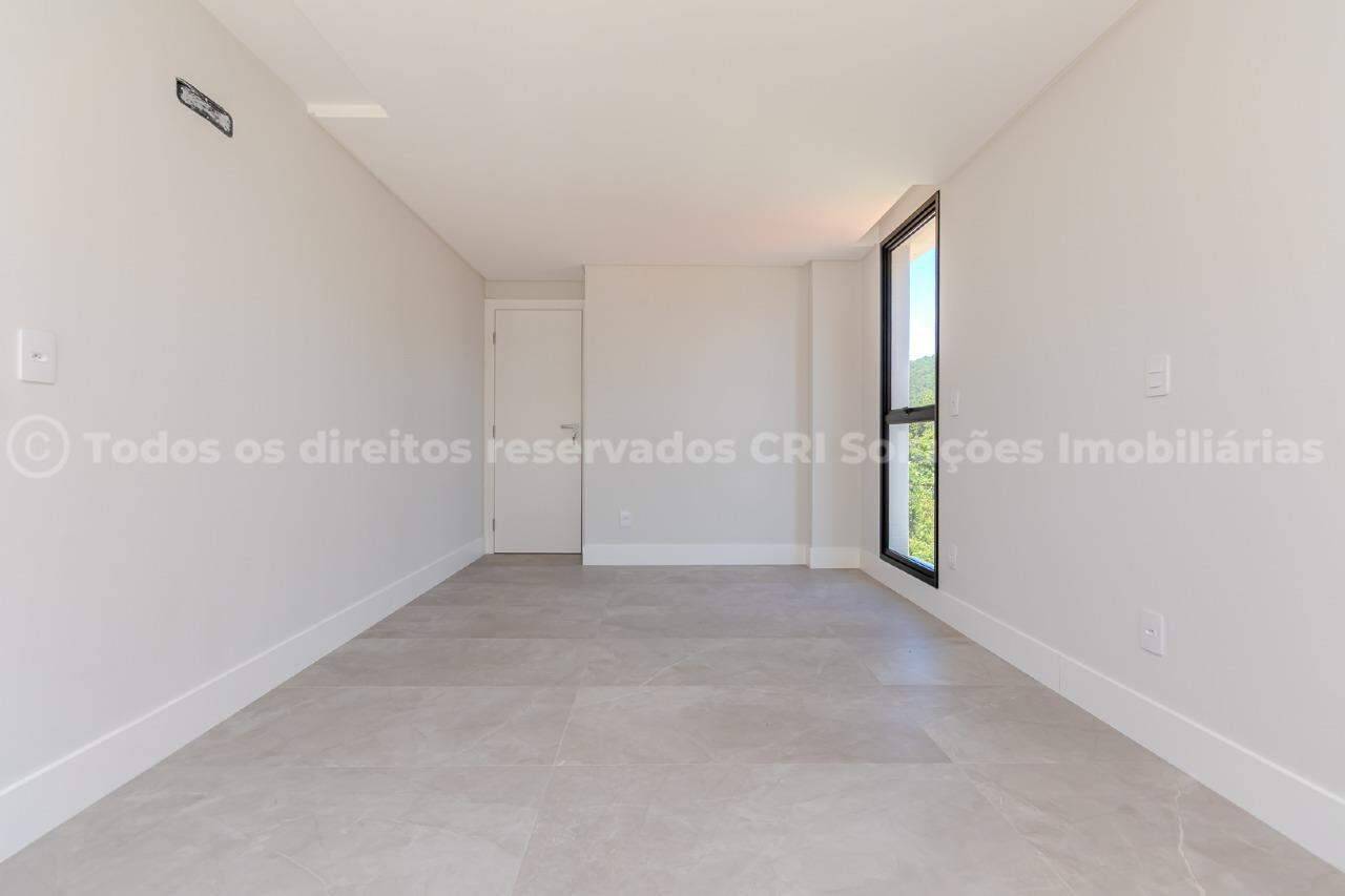 Foto do imóvel Apartamento com 2 Suítes à Venda no Edifício Saint Antoine na Praia Brava em Itajaí