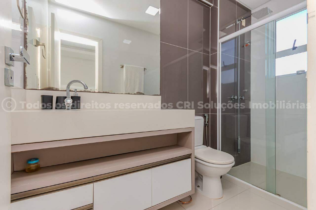 Foto do imóvel Apartamento 5 Suítes Mobiliado à Venda no Edifício Imperial Palace – Meia Praia-Itapema