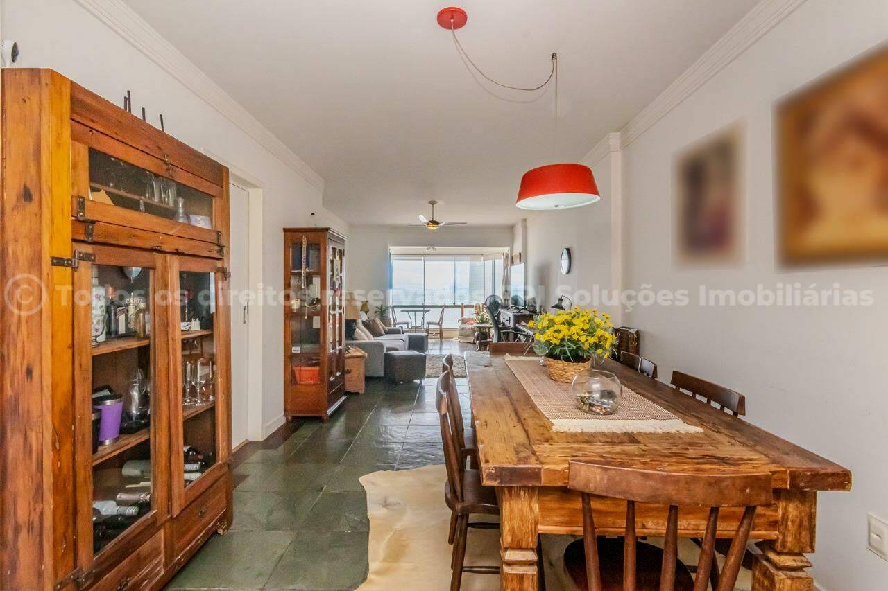 Foto do imóvel Apartamento Mobiliado Vista Mar com 03 dormitórios á venda no Edifício Ilha de São Sebastião na Barra Sul