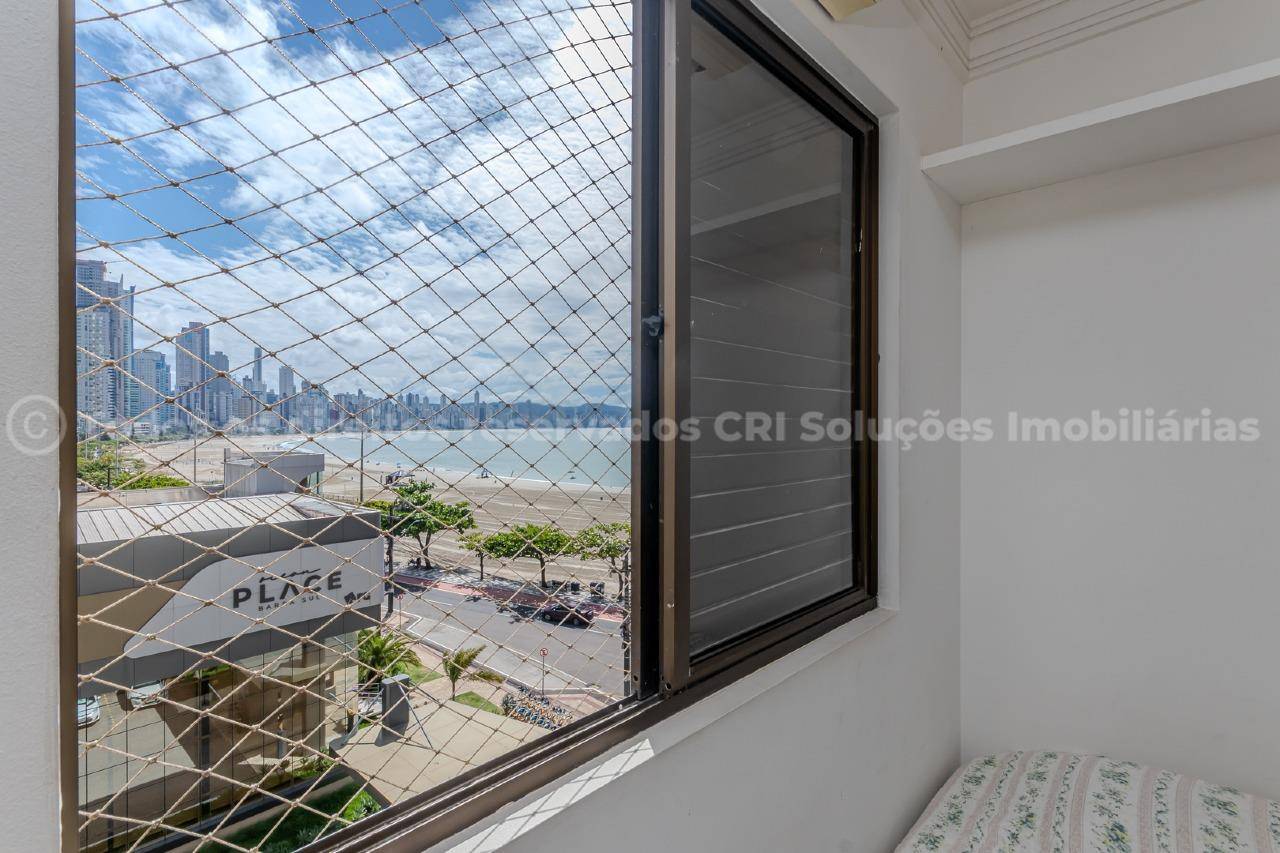 Foto do imóvel Apartamento Mobiliado Vista Mar com 03 dormitórios á venda no Edifício Ilha de São Sebastião na Barra Sul
