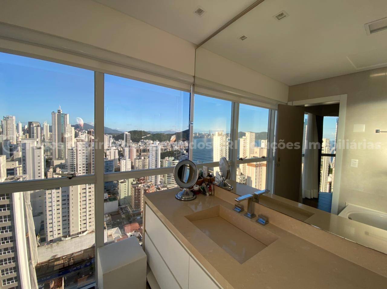 Foto do imóvel Apartamento 3 suítes Torre di Petra Pioneiros Balneário Camboriú