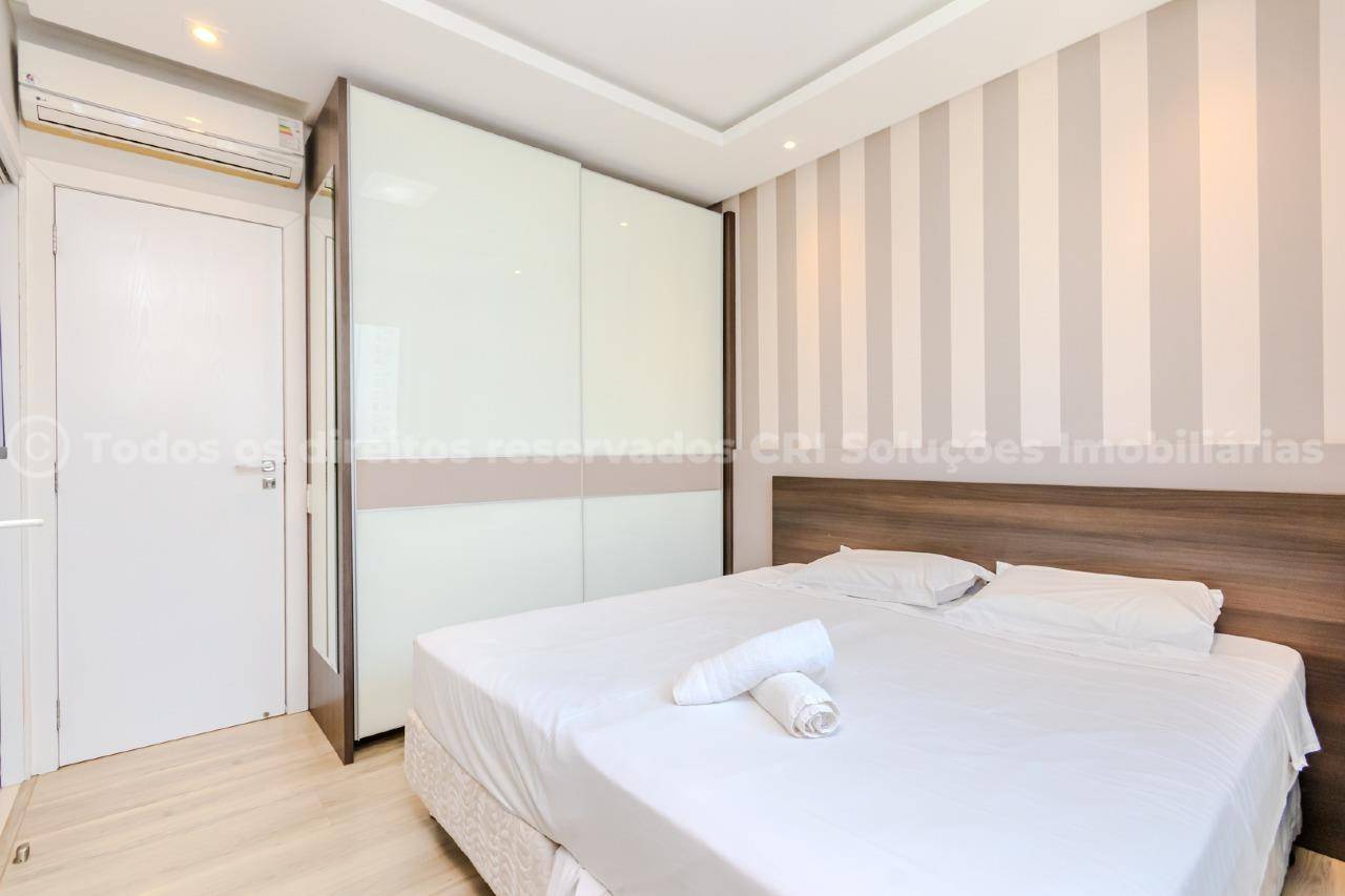 Foto do imóvel Apartamento Mobiliado de 3 Quartos no Edifício Porto da Barra em Balneário Camboriú – 130m²