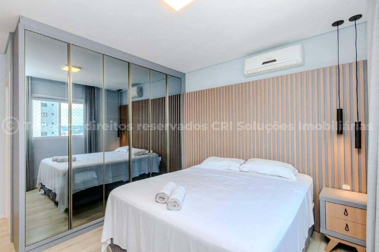 Foto do imóvel Apartamento Mobiliado de 3 Quartos no Edifício Porto da Barra em Balneário Camboriú