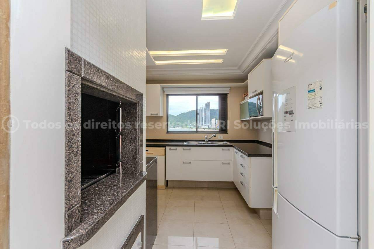 Foto do imóvel Apartamento mobiliado de 4 suítes no Edifício Caseca Estoril – Balneário Camboriú