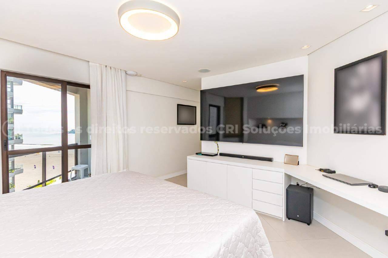 Foto do imóvel Apartamento mobiliado frehte mar com 4 Suítes no Edifício Nina Schürmann em Balneário Camboriú | Vida na praia